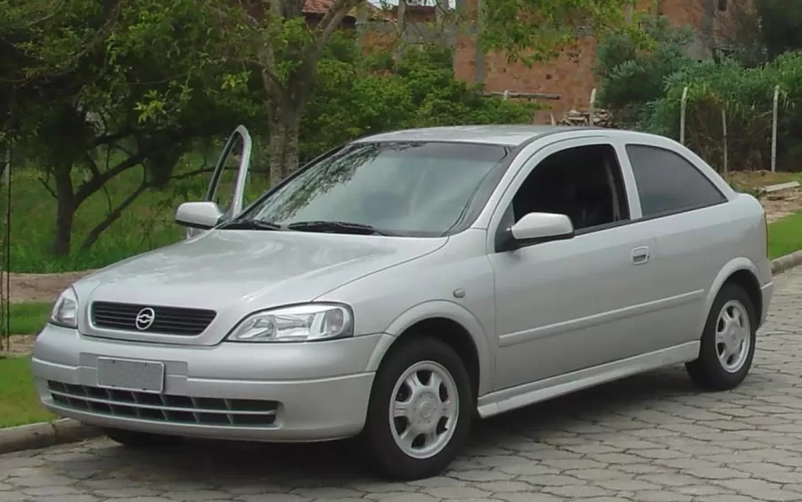 Chevrolet Astra Hatch 2001 GL 1.8 MPFi: fotos, preço e ficha técnica