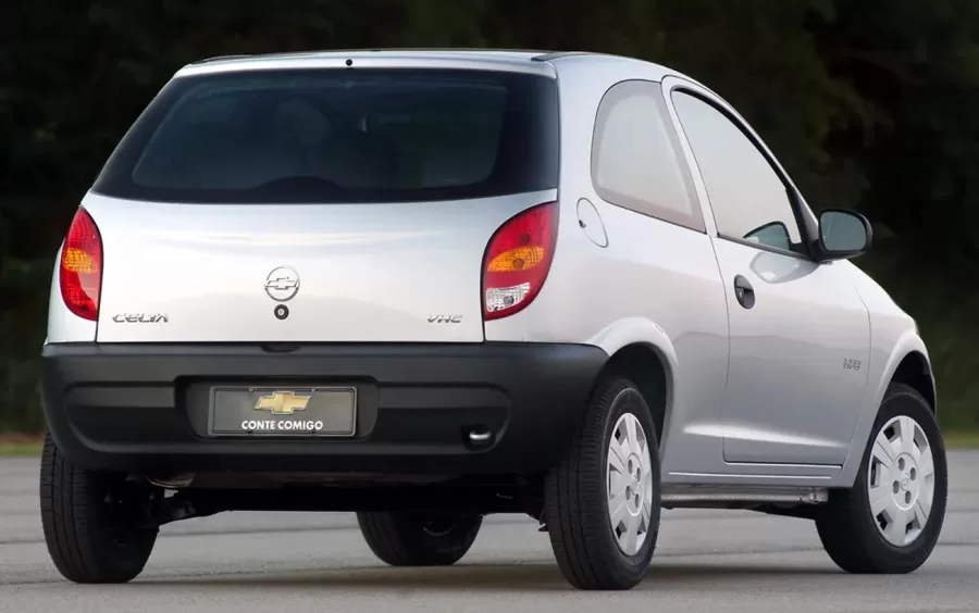 Quantos km por litro faz o Chevrolet Celta 2005 Super 1.0 VHC 2 portas: fotos, preço e ficha técnica