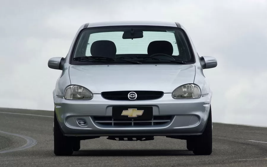 Quantos km por litro faz o Chevrolet Classic 2007 Corsa Sedan Super 1.0 Flex: ficha técnica, preço e fotos