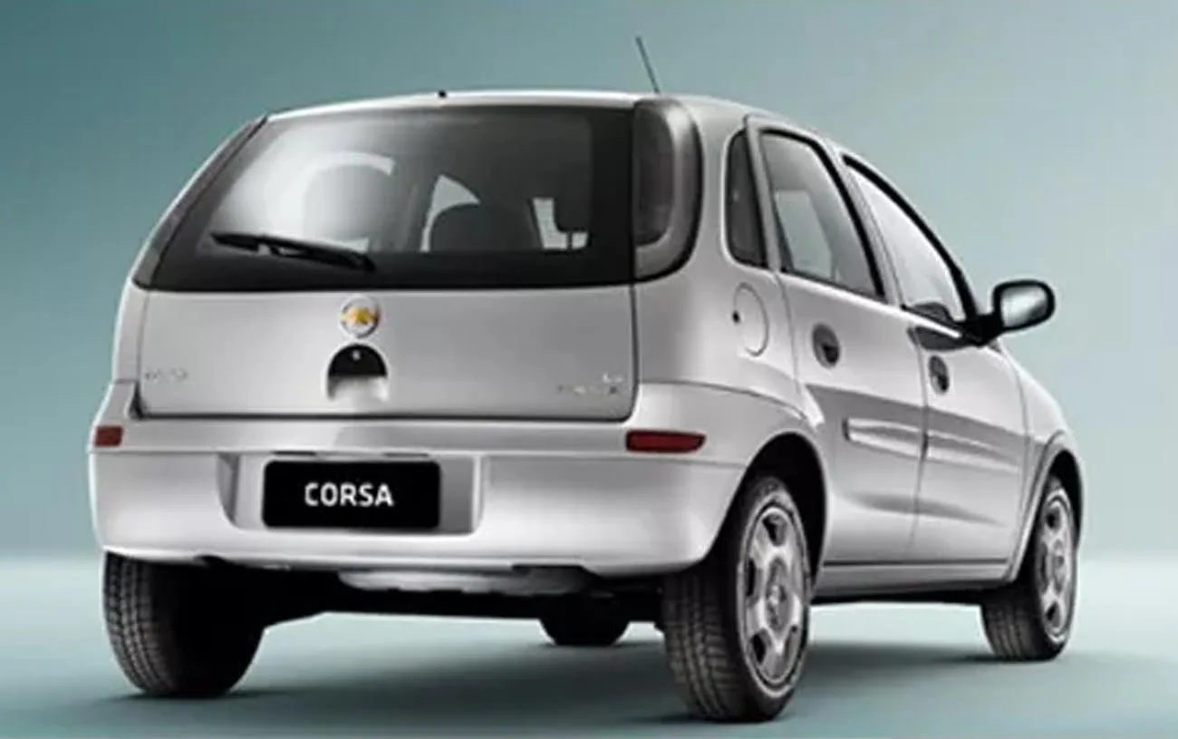 O Corsa Maxx 1.4 serve bem a quem quer um usado simples para cidade e estrada, com mecânica conhecida e manutenção fácil em oficinas comuns.