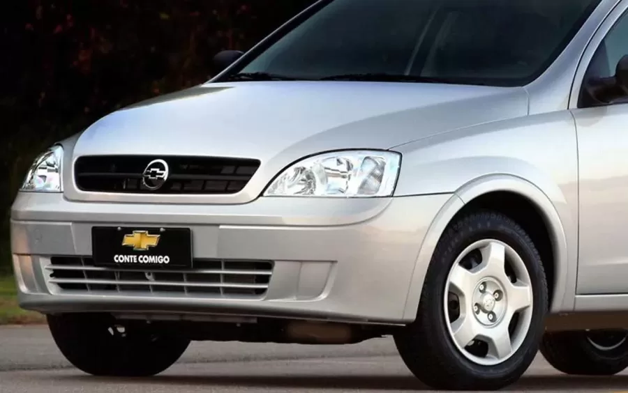 Chevrolet Corsa Hatch 2005 Maxx 1.8 Flex Manual: ficha técnica, preço e fotos