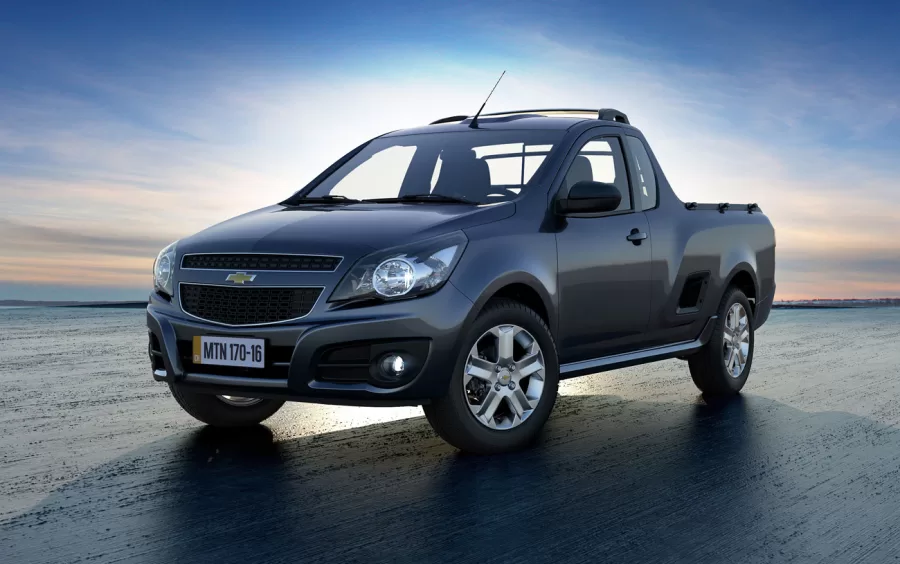 Quantos km por litro faz o Chevrolet Montana 2015 Sport 1.4 Flex: ficha técnica, preço e fotos