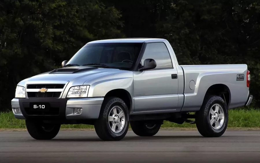 Quantos km por litro faz o Chevrolet S10 Cabine Simples 2011 S10 Advantage 4×2 2.4 (Flex) (Cab Simples): preço, fotos e ficha técnica