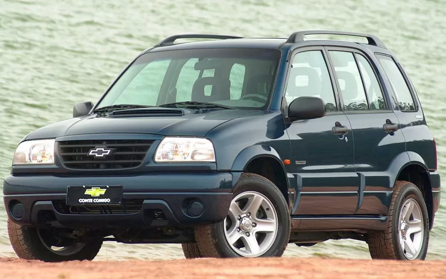 Qual o valor de um Chevrolet Tracker 2003 2.0 8V Turbo 4×4: fotos, preço e ficha técnica