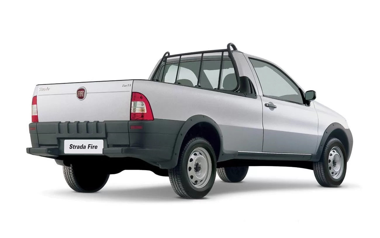 Desempenho: O Fiat Strada 1.4 CS oferece uma experiência de condução equilibrada, com potência suficiente para suas necessidades diárias.