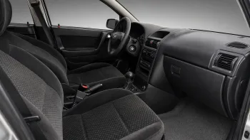 Chevrolet Astra Advantage 2.0 8V AT 2011 | Ficha Técnica, Especificações, Equipamentos, Fotos e Preço