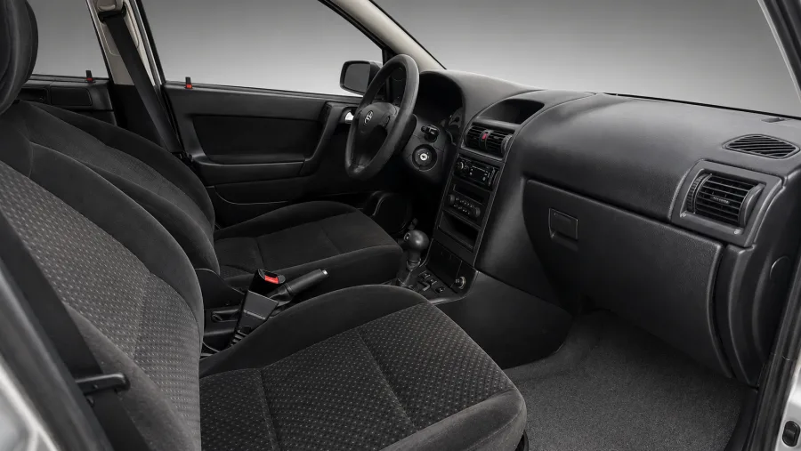 Chevrolet Astra Advantage 2.0 8V AT 2011 | Ficha Técnica, Especificações, Equipamentos, Fotos e Preço
