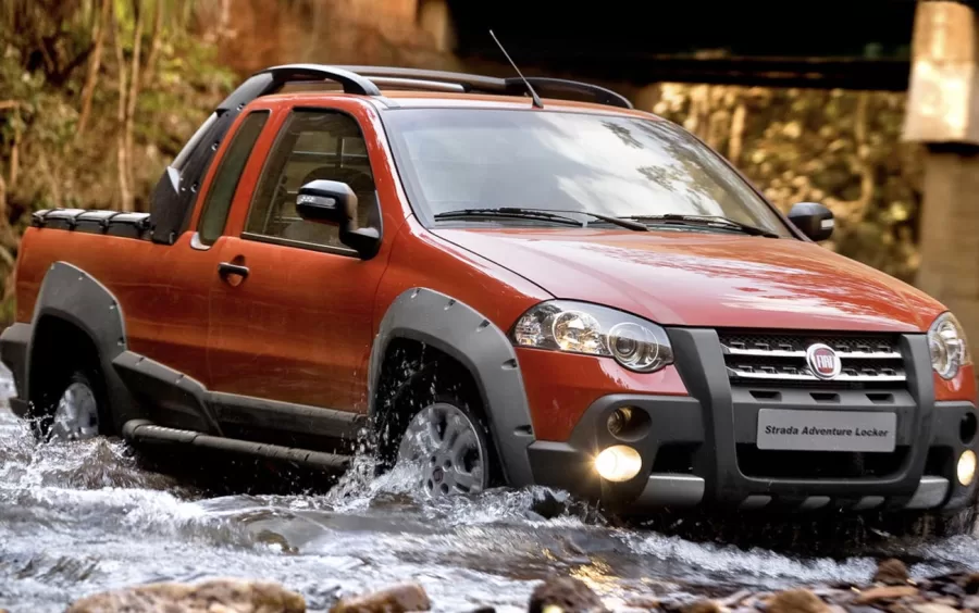 Fiat Strada 2009 Adventure Locker 1.8 8V Flex Cabine Estendida: preço, ficha técnica e fotos