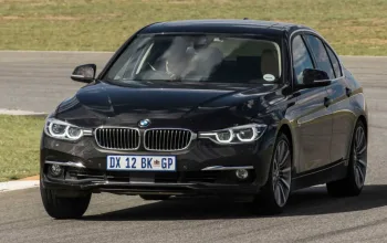 BMW 320i Sport 2.0 2018: Ficha técnica, Preço Tabela Fipe, Consumo, Equipamentos e Fotos do sedã de 184 cv