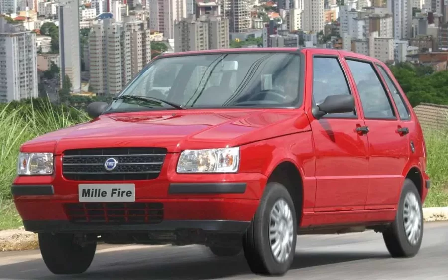 Qual o valor do Fiat Uno Mille 2004 Fire 1.0 4 portas: preço, ficha técnica e fotos