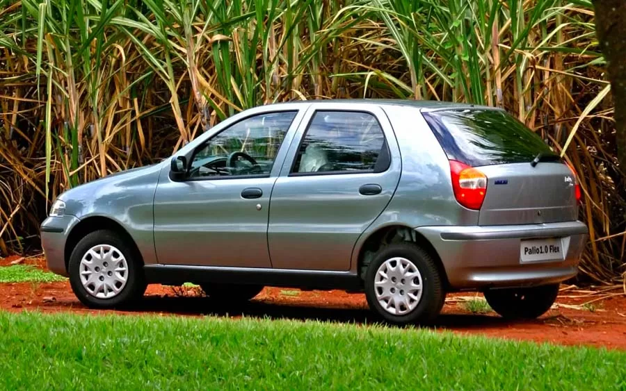 O Fiat Palio Fire 1.0 2007 apresenta um design compacto e atraente que resiste ao teste do tempo.