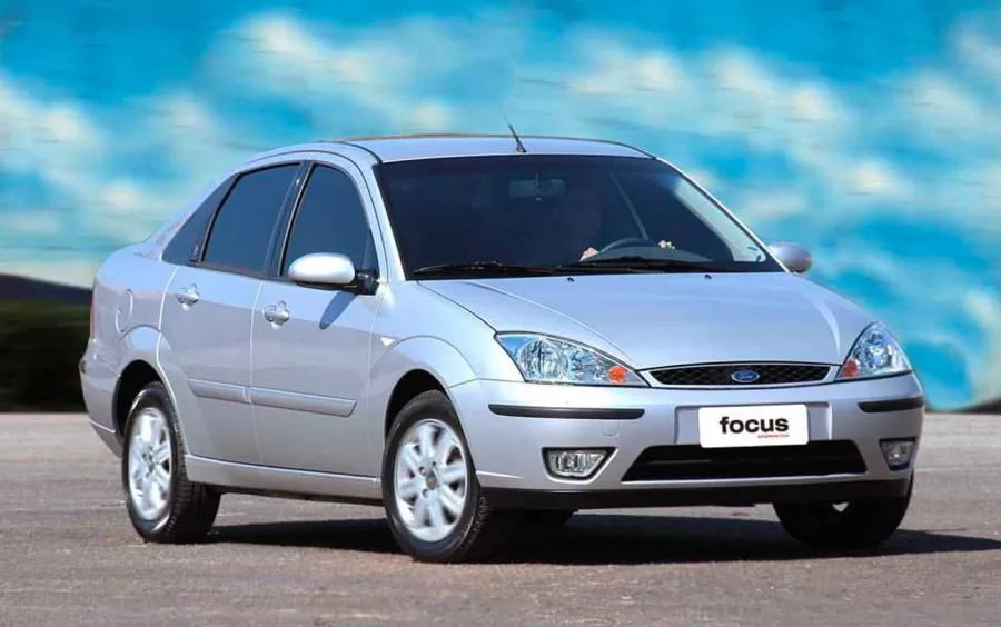 Ford Focus Sedan 2006 GLX 2.0 16V Duratec: desempenho, preço, ficha técnica e fotos