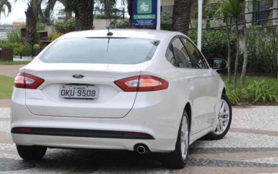 Quantos km por litro faz o Ford Fusion 2015 2.5 16V iVCT Flex Automático: preço, fotos e ficha técnica