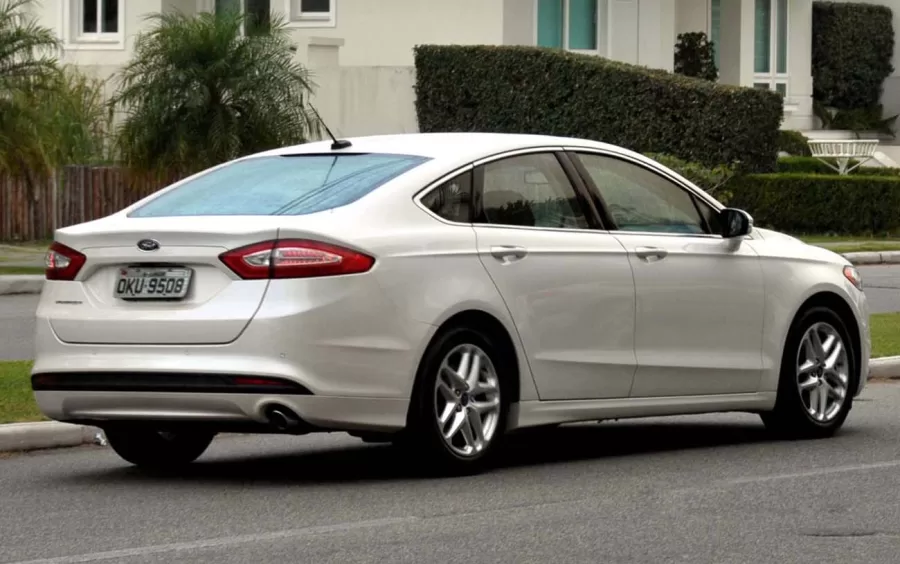 Quanto custa um Ford Fusion 2016 2.5 16V iVCT Flex Automático: preço, ficha técnica e fotos