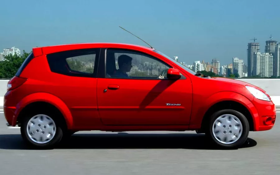 Qual o valor do Ford Ka 2009 1.0 completo? Detalhes do Ford Ka Tecno 1.0 de 2 portas