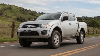 Mitsubishi L200 Triton GLX 3.2 Diesel 2018 | Ficha Tecnica, Preco Fipe, Consumo, Equipamentos e Fotos