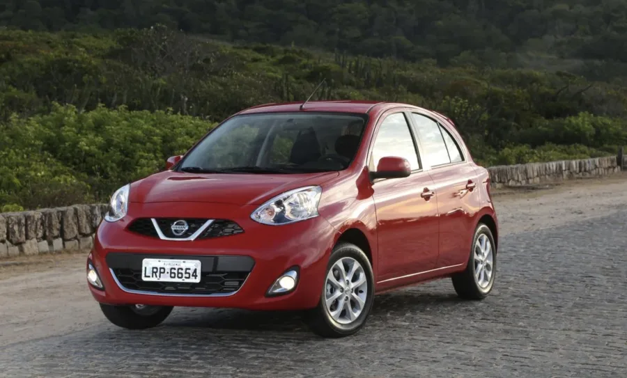 Nissan March SV 1.0 2018: Preço Tabela Fipe, Ficha técnica, Consumo, Equipamentos e Fotos do hatch compacto que faz até 15 km/l