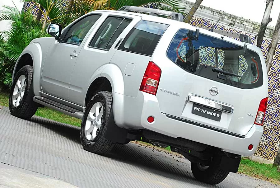 O destaque da Pathfinder é sua motorização a diesel de 2.5 litros.