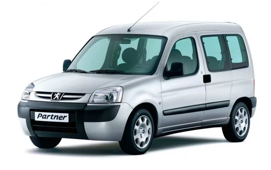 Vale a pena comprar uma Peugeot Partner 2011 1.6 16V usada para trabalhar?