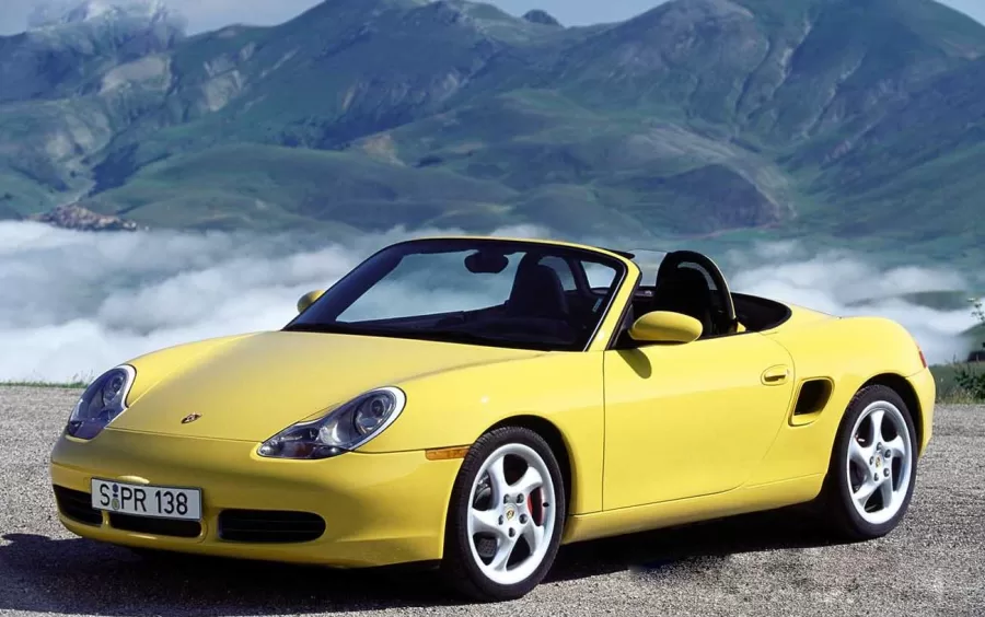 Vale a pena comprar um conversível usado? Porsche Boxster S 3.2 2003 é uma opção interessante