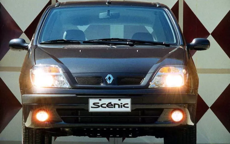 Renault Scenic Expression 1.6 16V 2006 manual ou automática: desempenho, consumo e autonomia