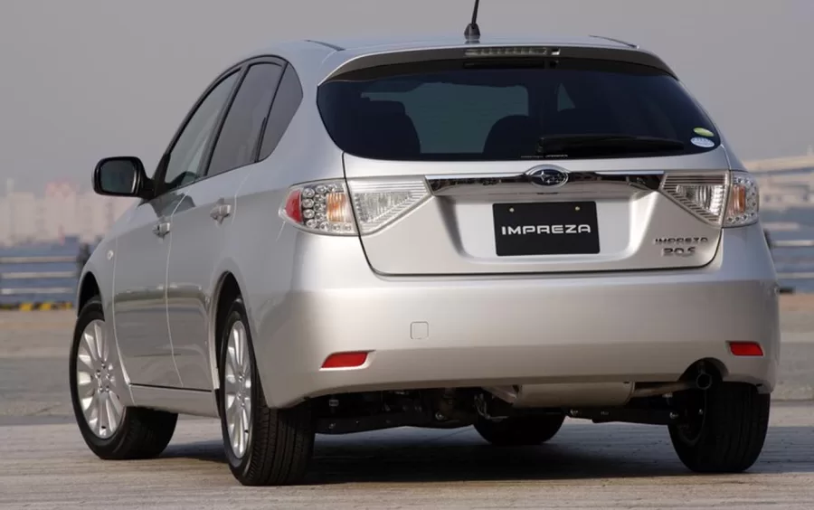 Quantos km por litro faz o Subaru Impreza Hatch 2009 Impreza 2.0 16V manual: preço, ficha técnica e fotos