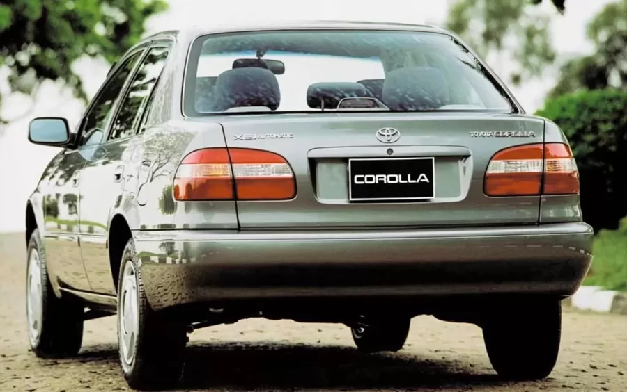Toyota Corolla 2000 Sedan XEi 1.8 16V: preço, fotos e ficha técnica