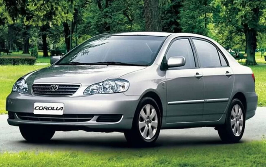 Qual o valor de um Toyota Corolla 2004 Sedan XEi 1.8 16V automático: ficha técnica, preço e fotos