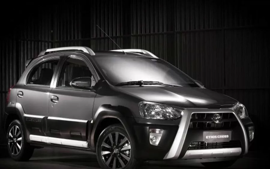 Qual é o valor do Etios Cross 2014? Desempenho e consumo do hatch flex manual