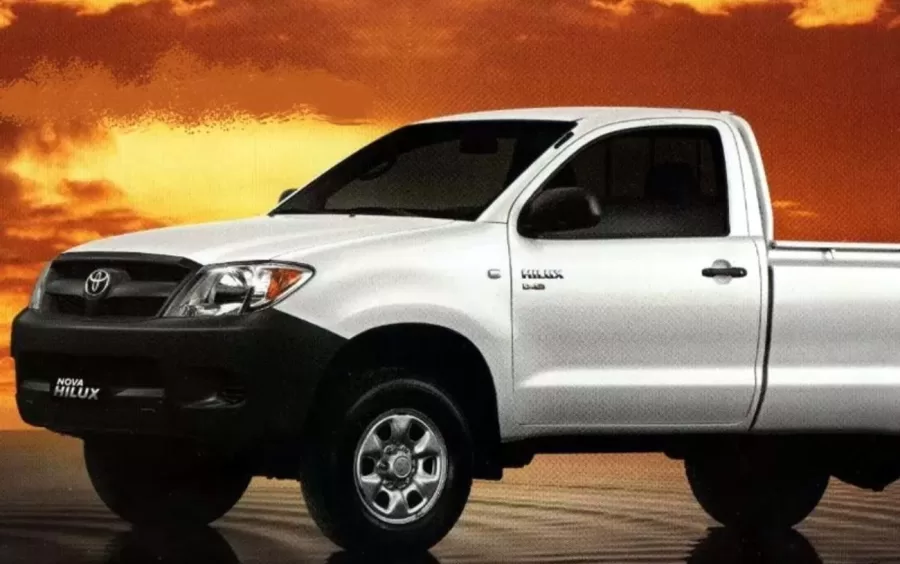 Qual o valor de uma Toyota Hilux Cabine Simples STD 2011?