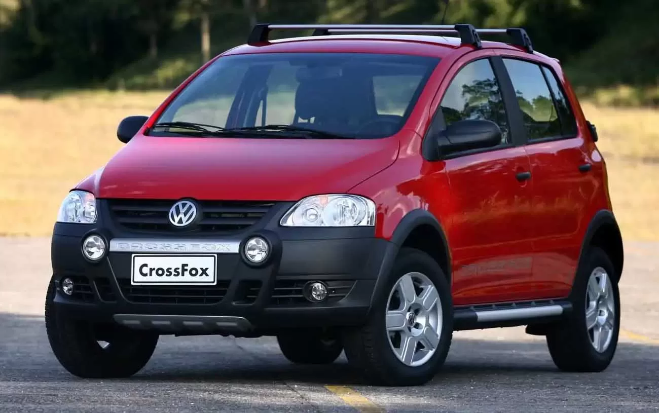 Desempenho: O Volkswagen CrossFox 1.6 2008 entrega performance ágil, acelerando de 0 a 100 km/h em 10,9 segundos e atingindo 177 km/h de velocidade máxima.