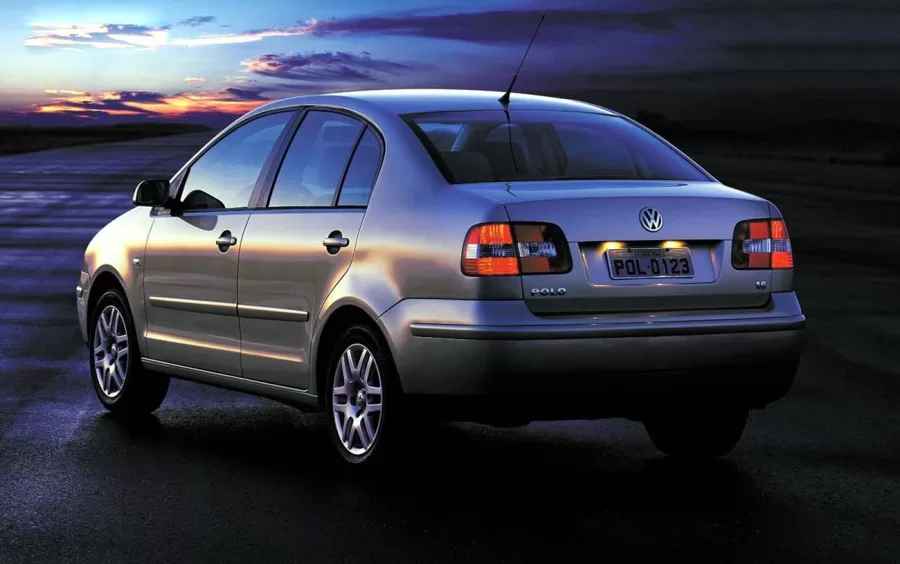 Quanto custa um Volkswagen Polo Sedan 2003 Comfortline 1.6 8V: preço, ficha técnica e fotos