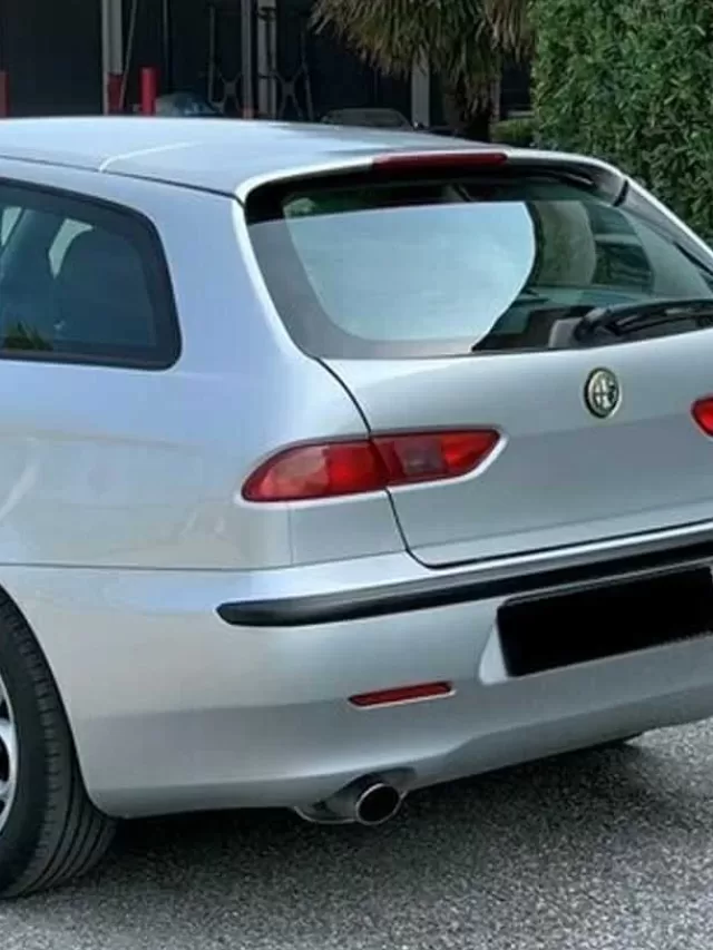 Qual o motor do Alfa Romeo 156?