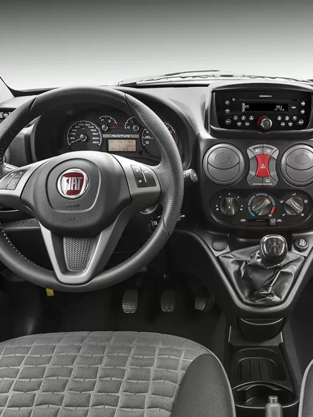 Esse Fiat tem 6 lugares, motor 1.8 e espaço para viajar por R$ 70 mil