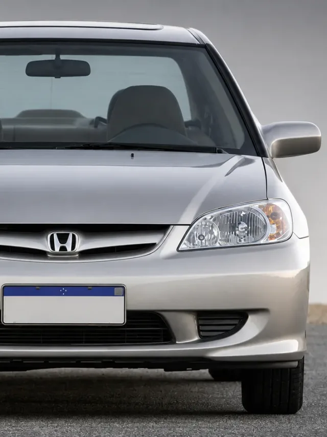 Com motor 1.7 de 130 cv, Civic 2005 faz 10,1 km/l e custa bem menos que um sedan zero