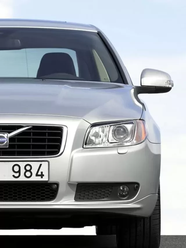 Luxo e desempenho com o Volvo S80 4.4 V8 AWD 2008