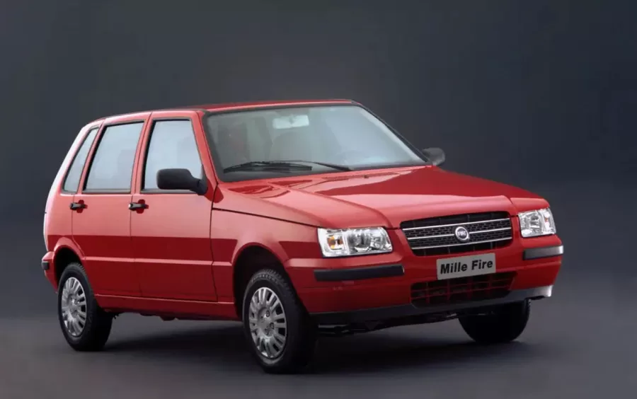 Qual o valor do Fiat Uno Mille 2004 Fire 1.0 4 portas: fotos, preço e ficha técnica