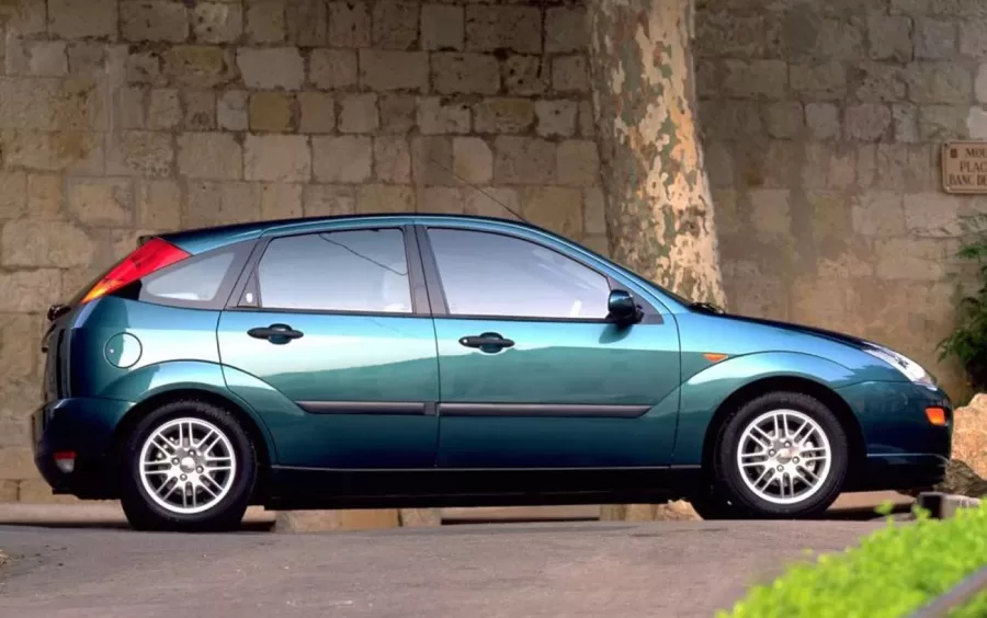 Qual o valor de um Ford Focus Hatch 2003 GLX 1.6 8V: ficha técnica, preço e fotos