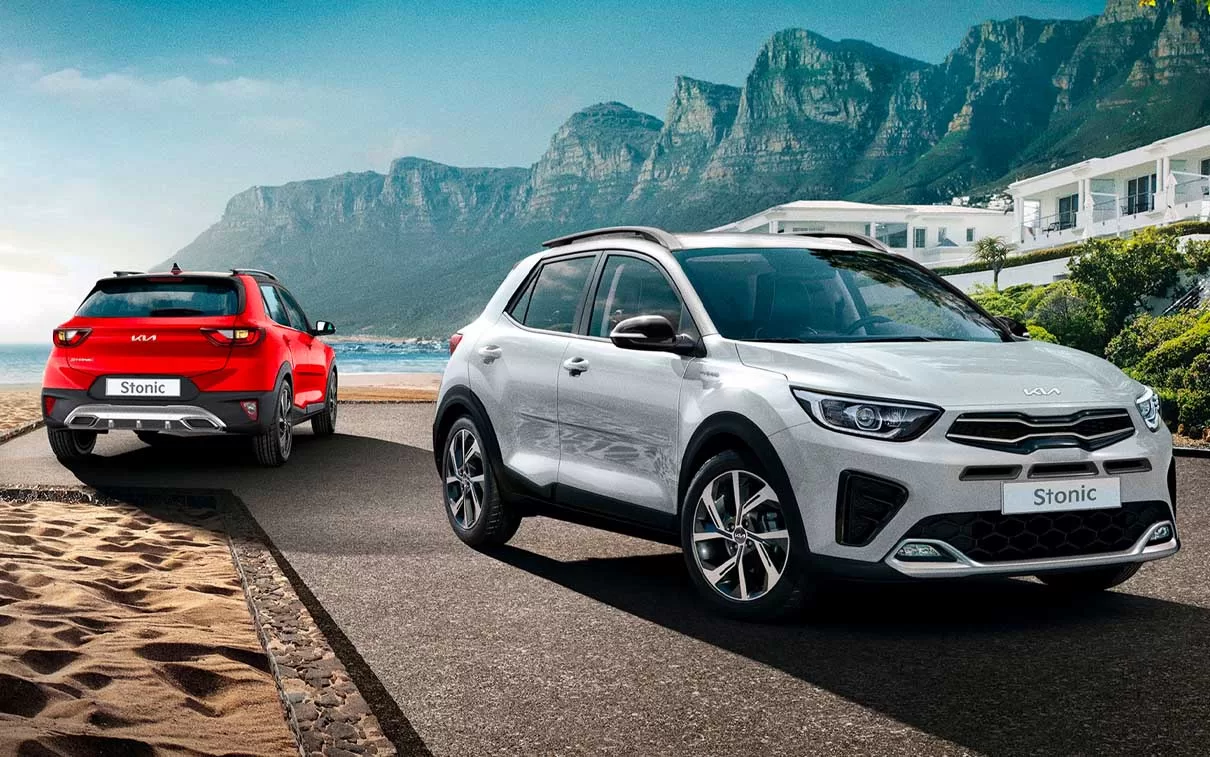 A Kia Brasil apresentou o Stonic modelo 23/24, um SUV compacto híbrido leve com um preço promocional atraente de R$ 139.990,00.