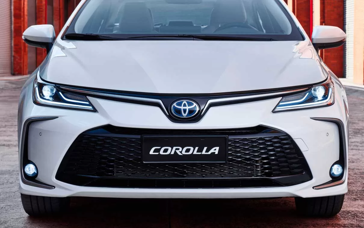 Toyota do Brasil anuncia a linha 2024 do Corolla, com melhorias significativas em design, conforto e segurança para atender às demandas dos clientes.