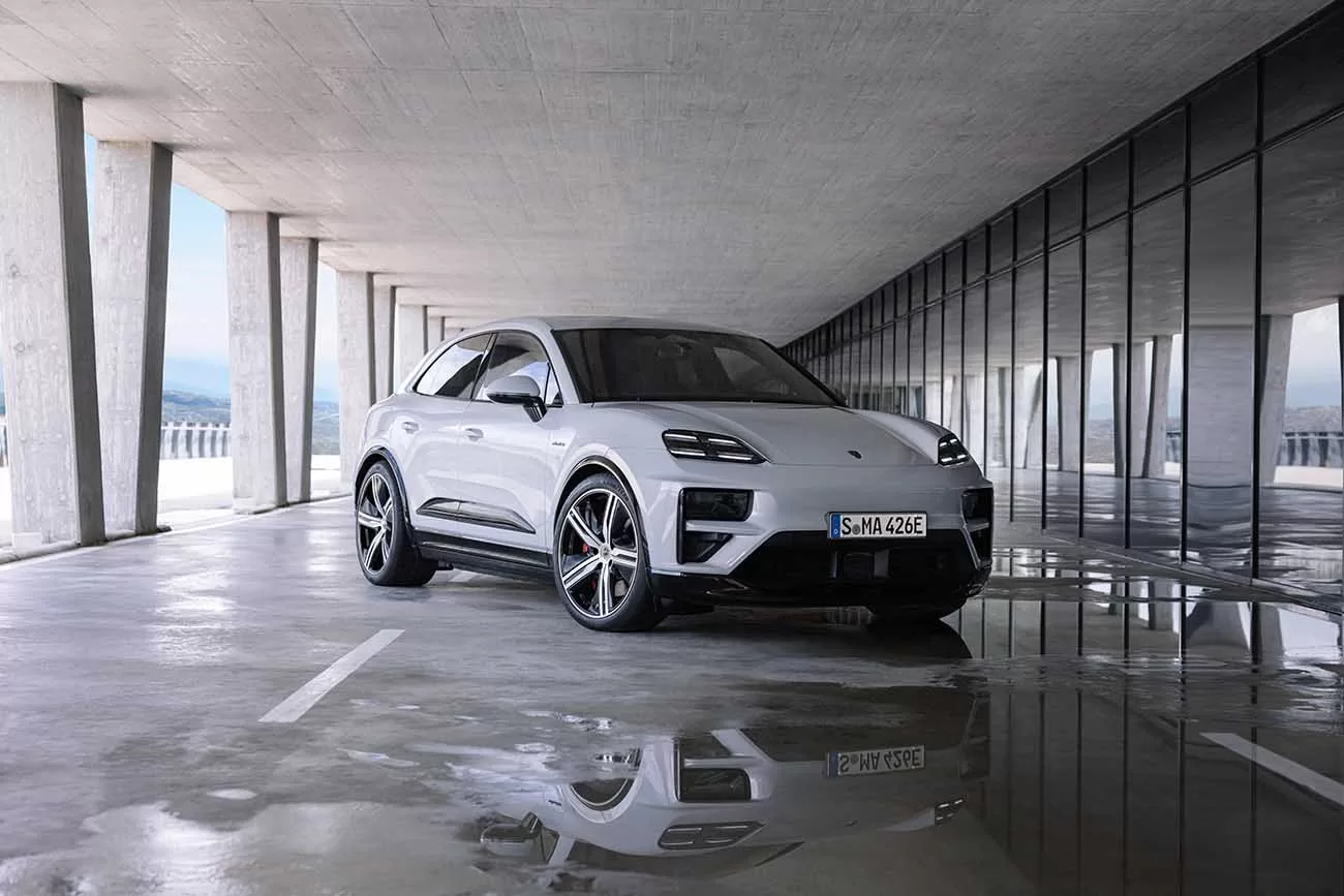 Desempenho: Macan elétrico, com potência de 470 kW (639 cv), oferece aceleração surpreendente, ideal para quem busca performance excepcional.