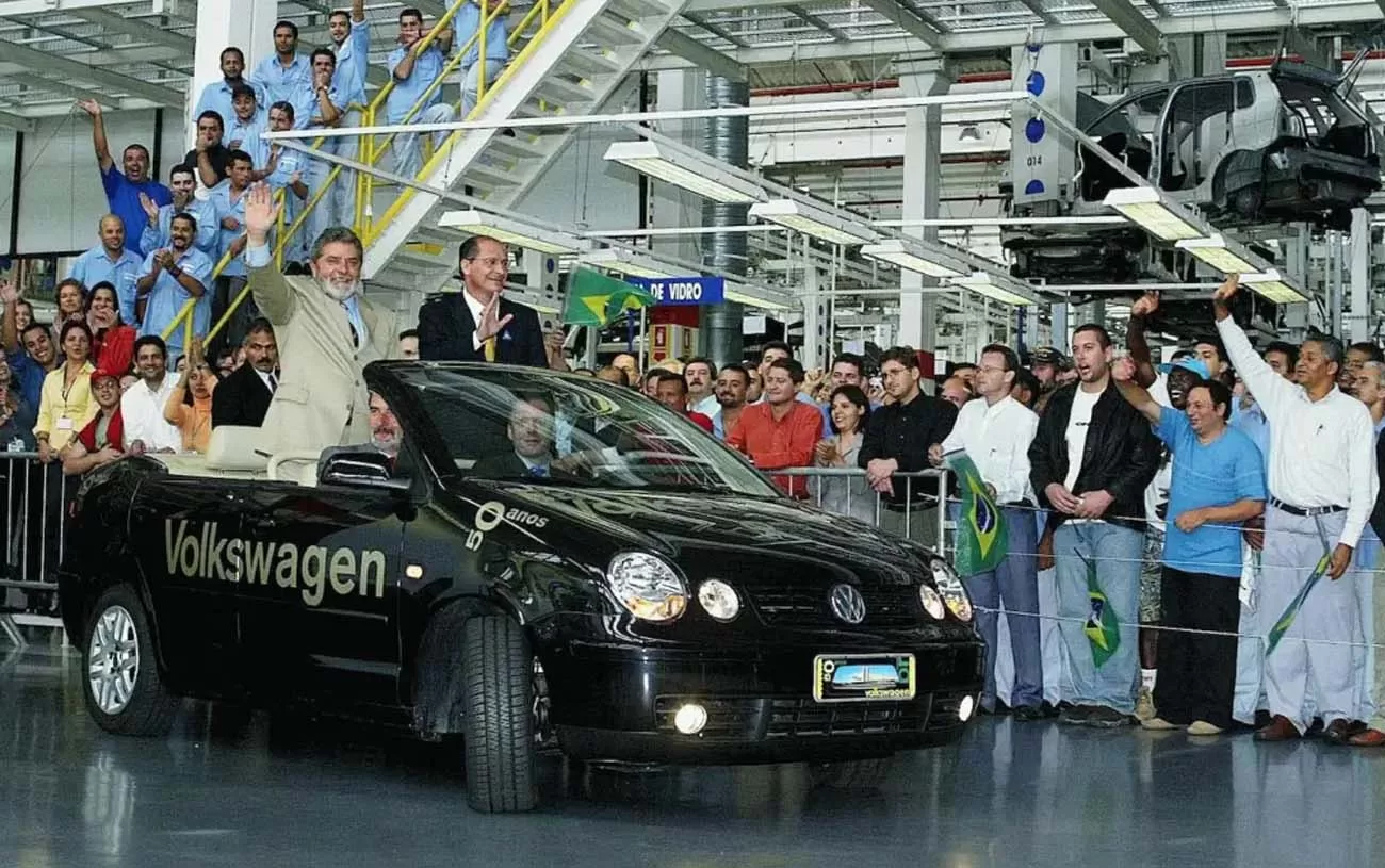 Lula e Alckmin participam da celebração dos 50 anos da fábrica da Anchieta em 2003 (Foto: Ricardo Stuckert/Presidência da República)