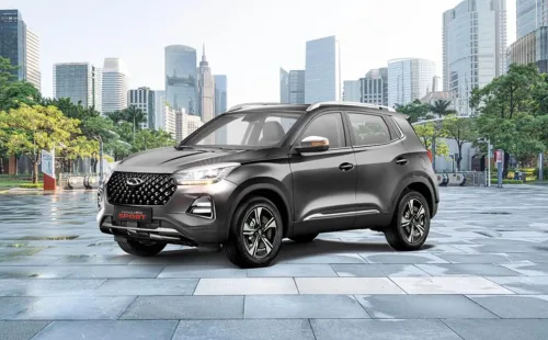 As versões do Tiggo 5x atendem perfis variados — Sport para uso urbano, Pro para quem quer mais conforto e tecnologia, e Pro Hybrid Max Drive para quem busca eficiência e desempenho com toque híbrido.