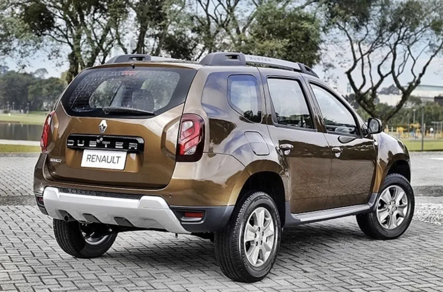As versões do Renault Duster 2019 variam entre opções urbanas com motor 1.6 e versões 2.0 com tração 4x4, atendendo desde o uso diário até trajetos rurais, com conforto, robustez e versatilidade.