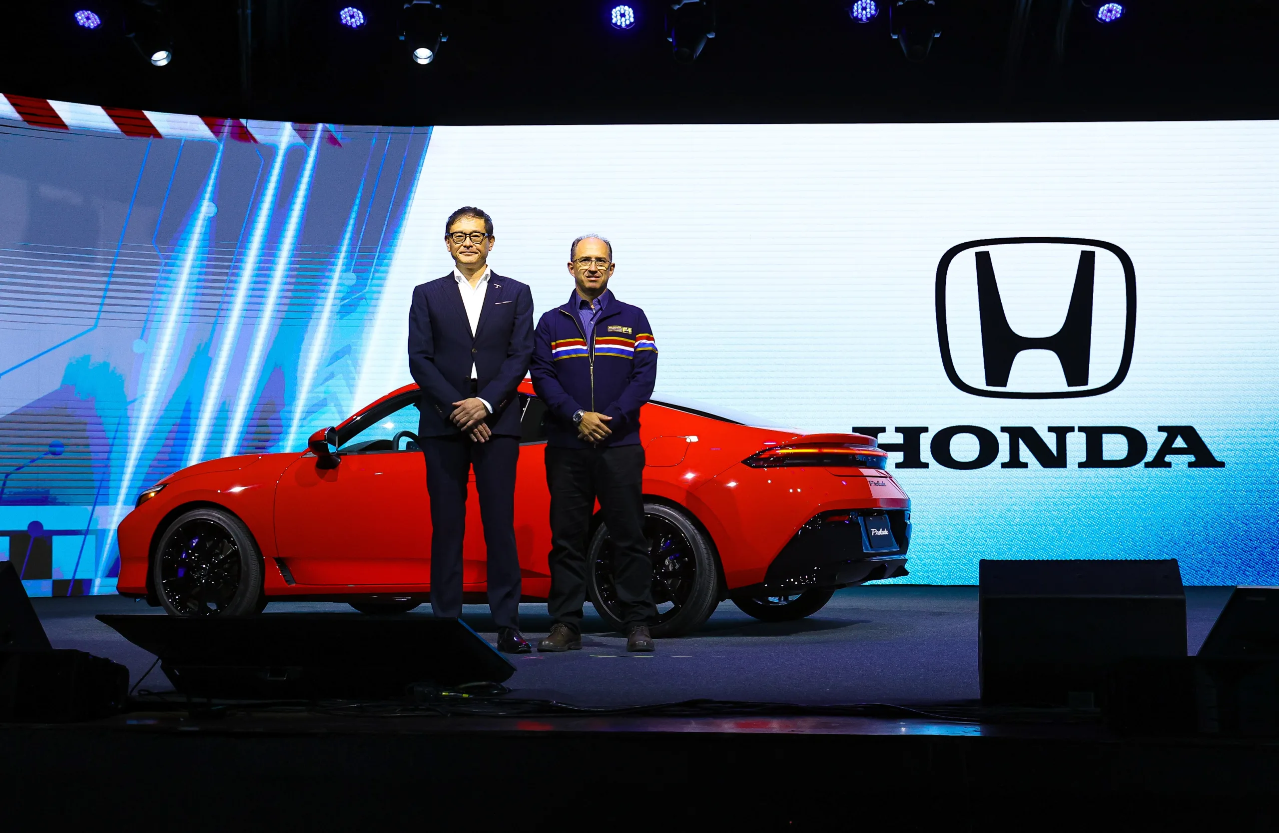 A Honda usa o Salão 2025 como vitrine de ambição, exibindo do Prelude ao HondaJet. É um movimento para reforçar amplitude tecnológica e reposicionamento nacional.