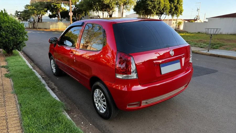 Fiat Palio Fire 1.0 2014 2 portas: Ficha técnica, consumo e equipamentos; hatch é prático no dia a dia e funciona bem para rotinas urbanas