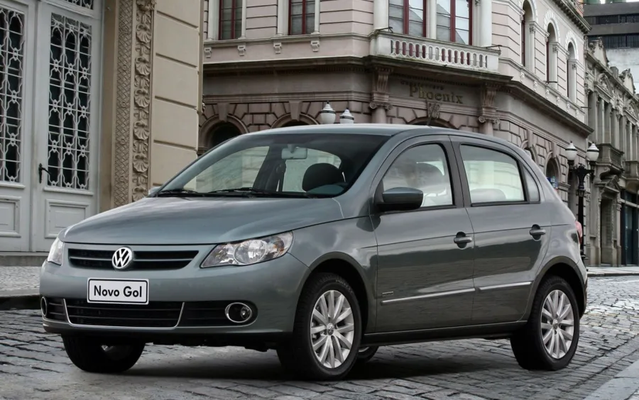 Volkswagen Gol Power 1.6 2010: Ficha técnica, consumo, equipamentos e fotos; hatch é prático no dia a dia e entrega boa autonomia