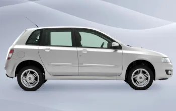 Na cidade, faz 6,4 km/l no álcool; na estrada, chega a 11,6 km/l na gasolina. O tanque de 58 litros garante até 673 km.