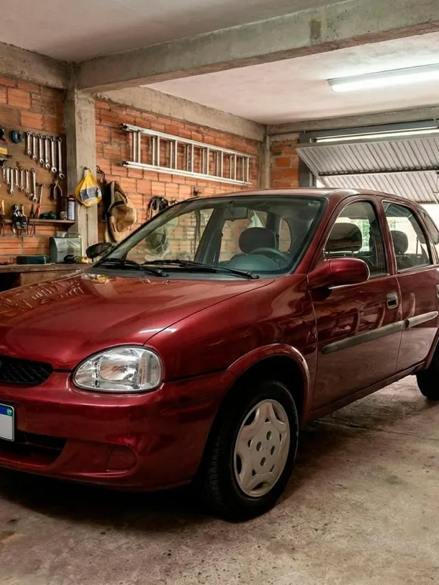 Corsa 2001 barato: “O problema é o antigo dono”, diz mecânico