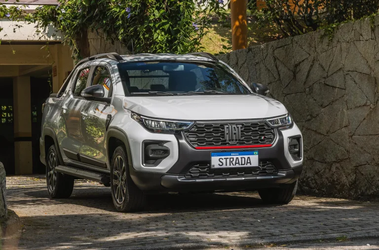 Fiat Strada Ultra 2025: Ficha técnica, preço, equipamentos e fotos da picape urbana